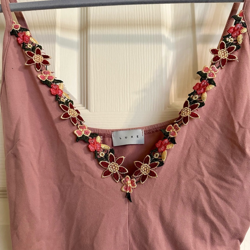 Luxe dusty pink bodysuit with floral accents. NWT - Picture 2 of 9